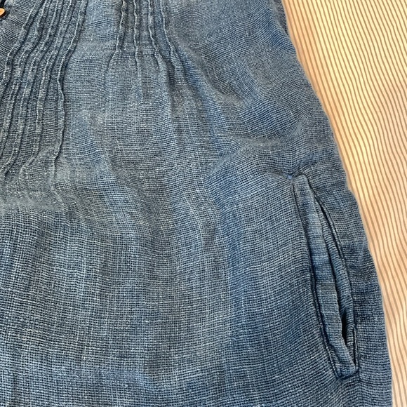 Faherty Isha 100% linen dress blue pin tucks, buttons size L - Picture 9 of 9